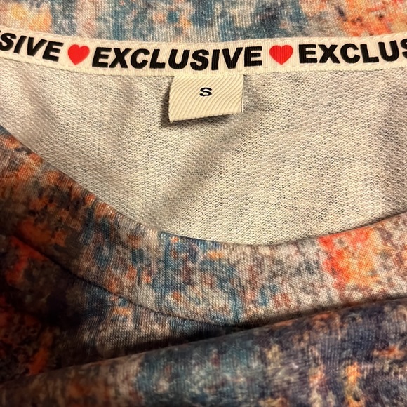 Sz S Multi Color Top - Picture 3 of 6